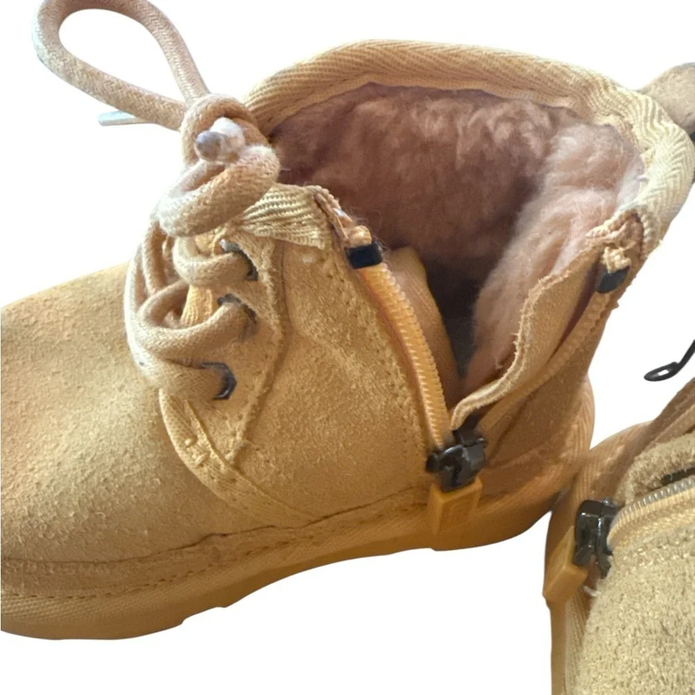 UGG adorable ultra